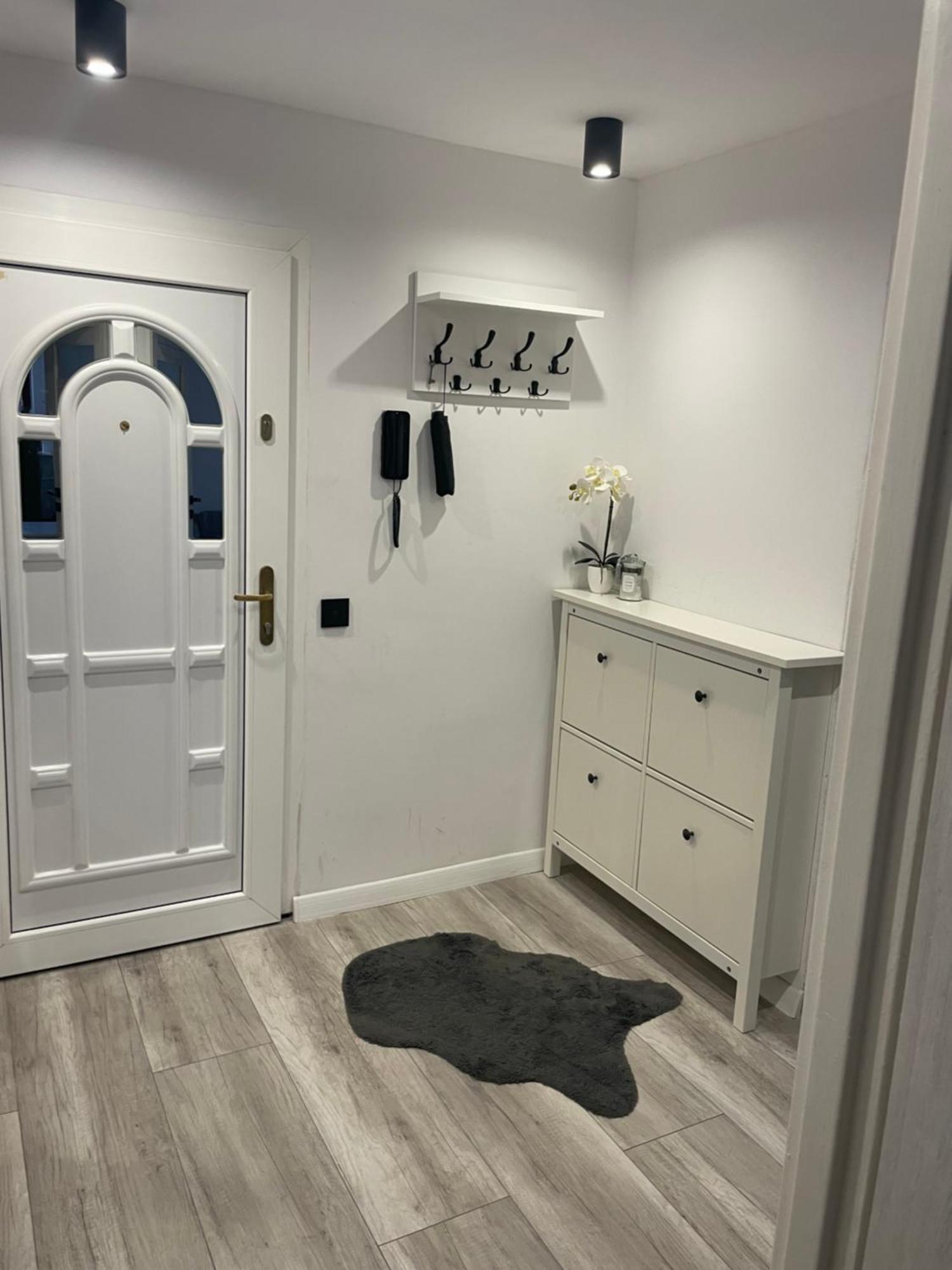Apartament 2 Pokojowy W Centrum Miasta Żagań Екстериор снимка